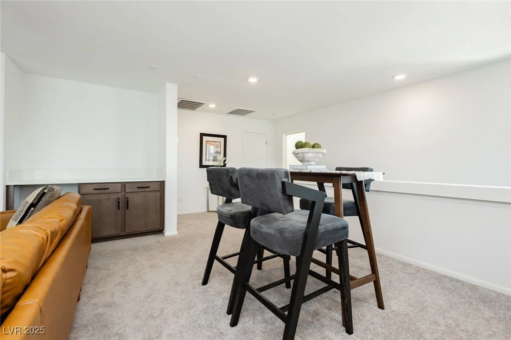 10417 Rose Palisade, Las Vegas, NV 89141