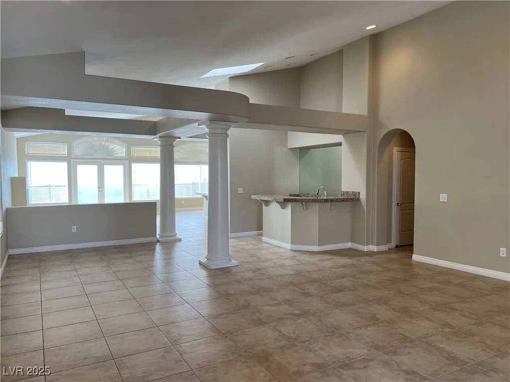 8113 Sunset Cove, Las Vegas, NV 89128