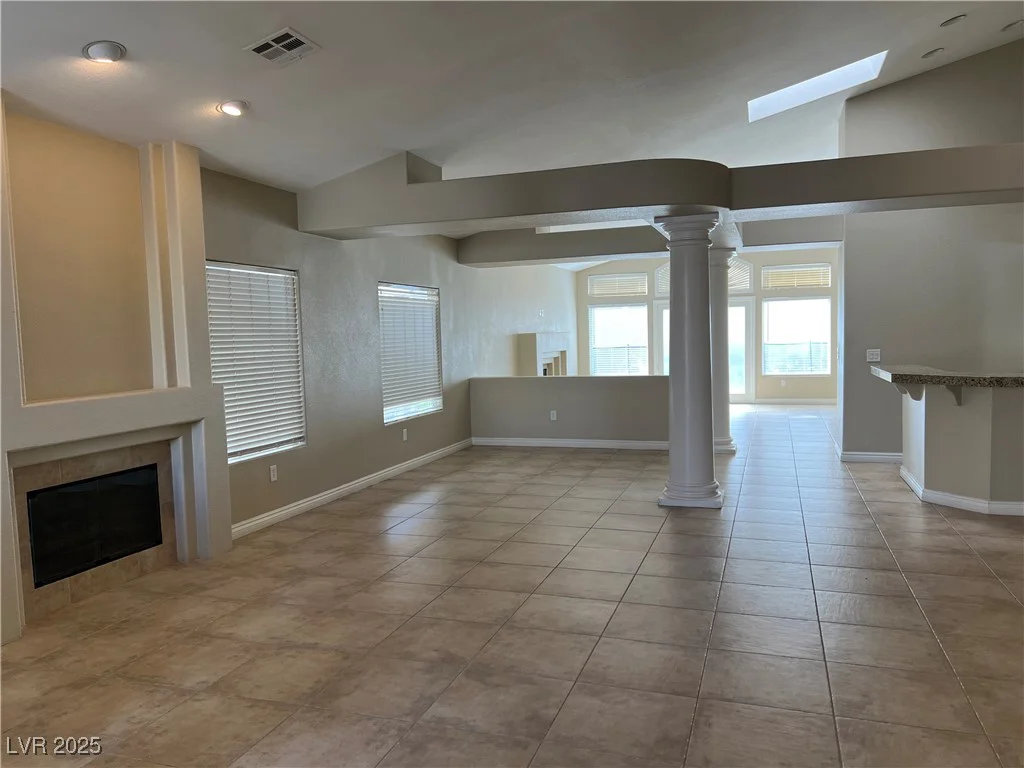 8113 Sunset Cove, Las Vegas, NV 89128