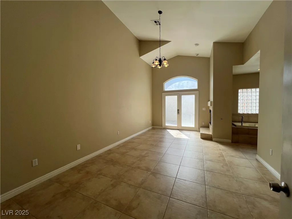 8113 Sunset Cove, Las Vegas, NV 89128