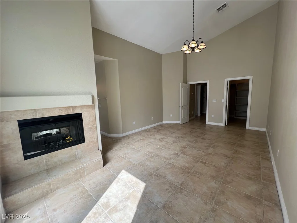 8113 Sunset Cove, Las Vegas, NV 89128