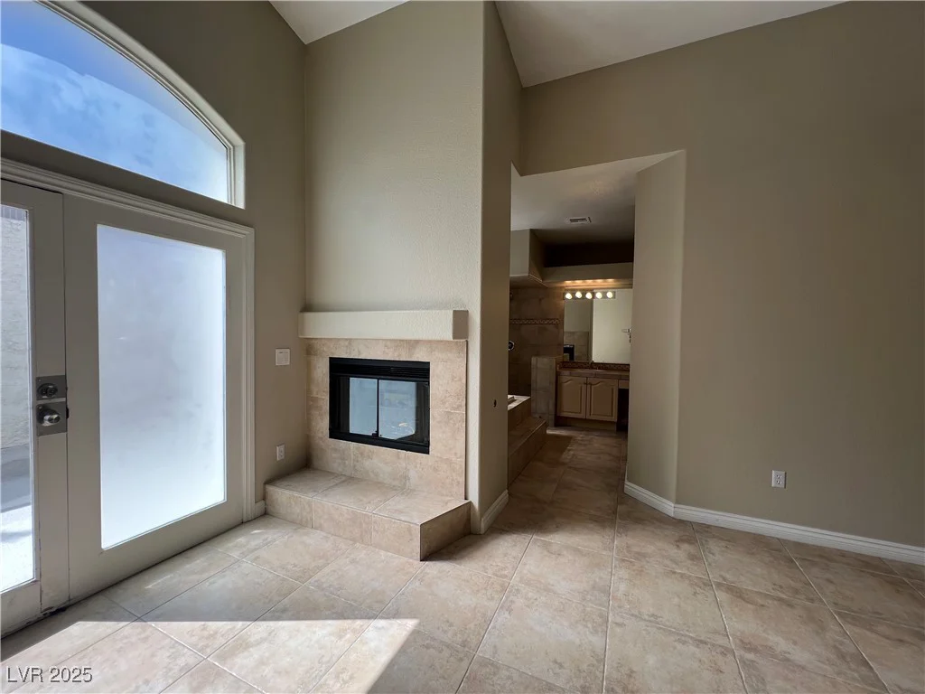 8113 Sunset Cove, Las Vegas, NV 89128