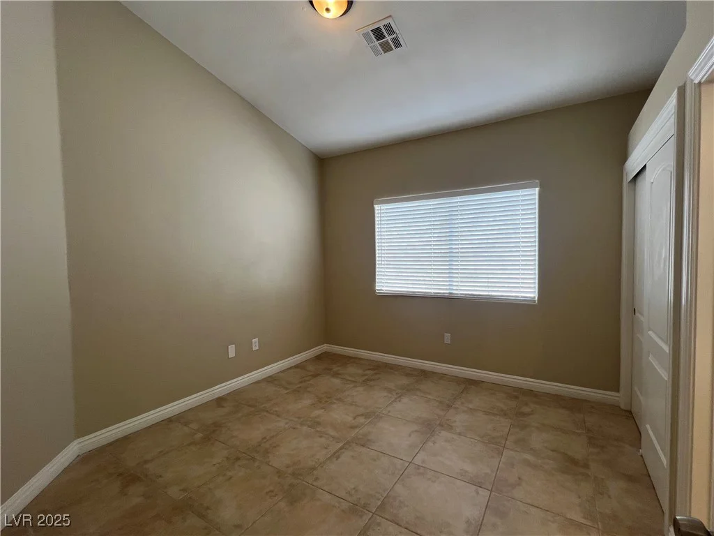 8113 Sunset Cove, Las Vegas, NV 89128
