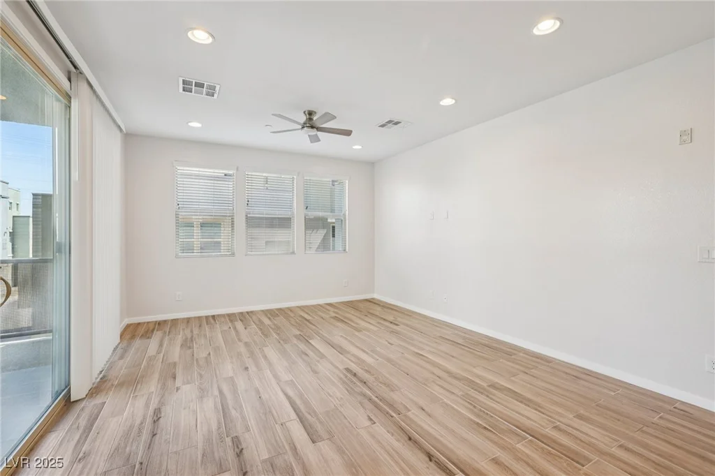 11251 Hidden Peak, Las Vegas, NV 89135