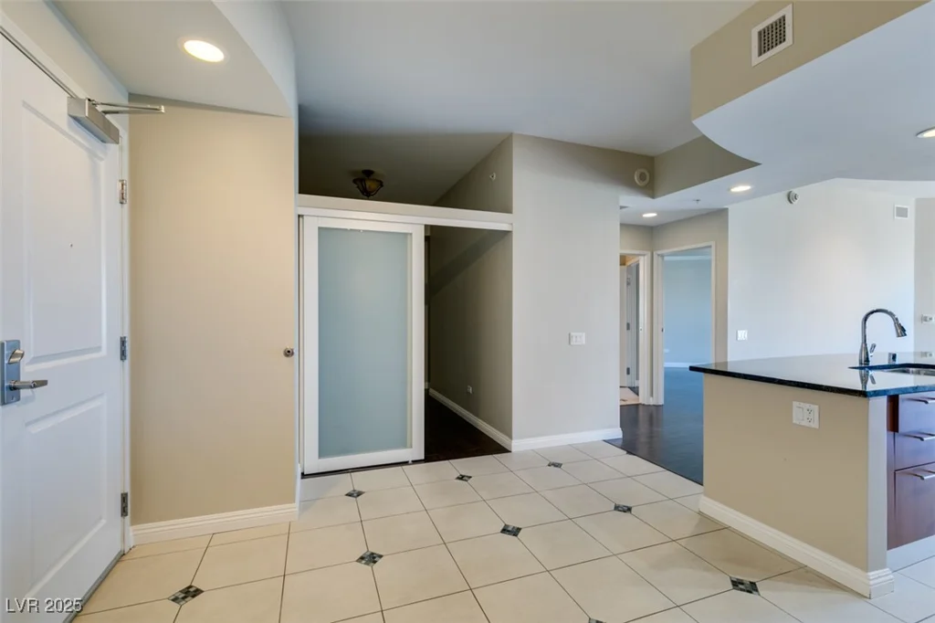 200 Sahara, Las Vegas, NV 89102