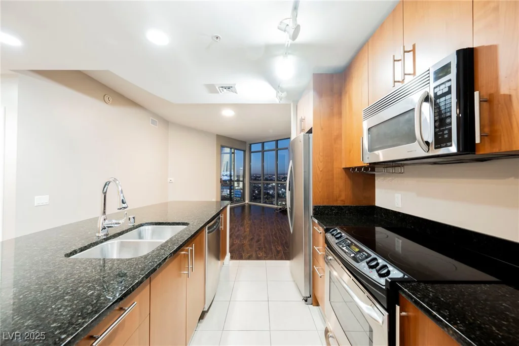 200 Sahara, Las Vegas, NV 89102