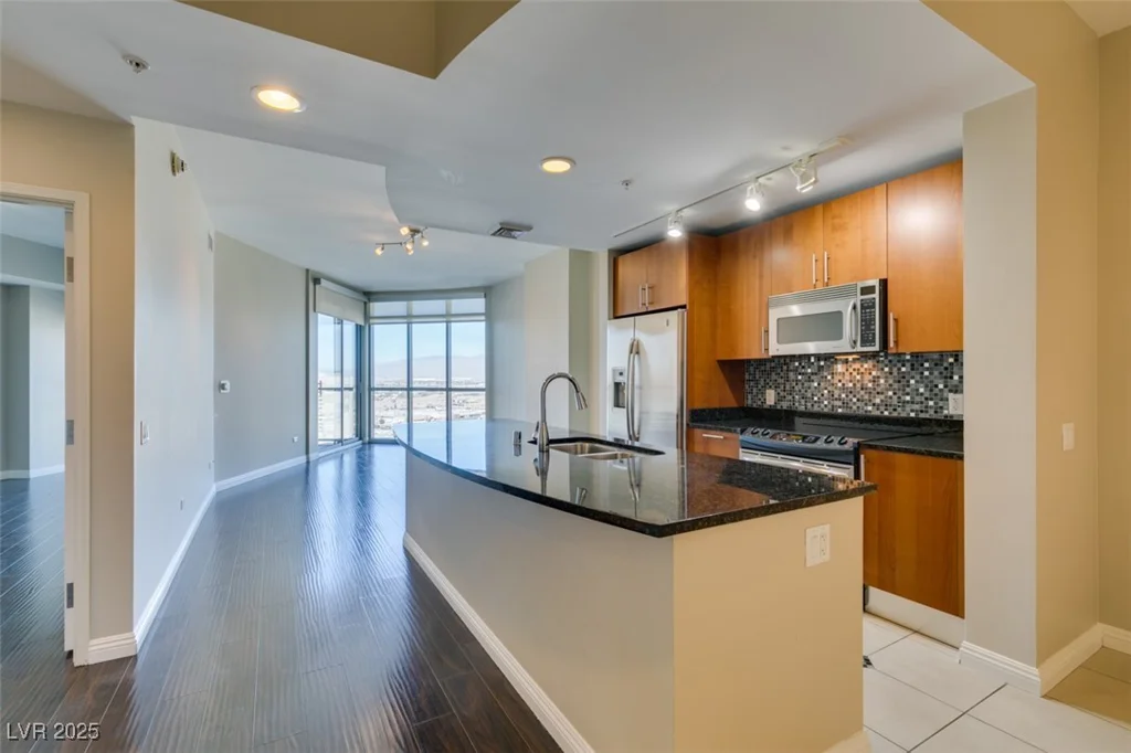 200 Sahara, Las Vegas, NV 89102
