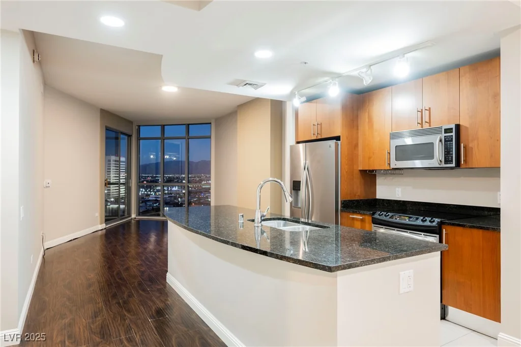 200 Sahara, Las Vegas, NV 89102