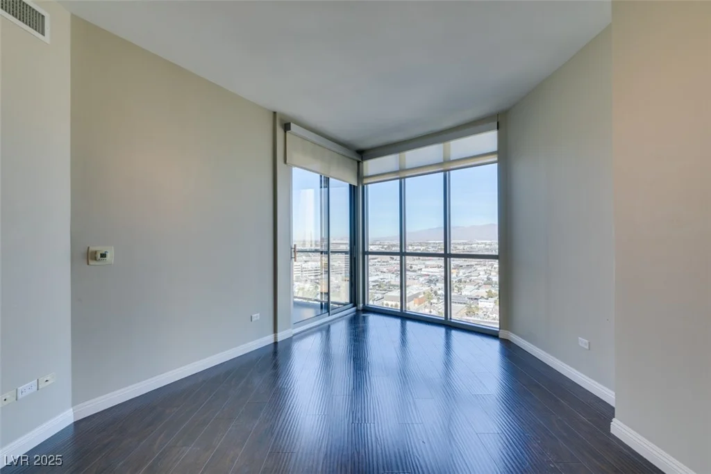 200 Sahara, Las Vegas, NV 89102