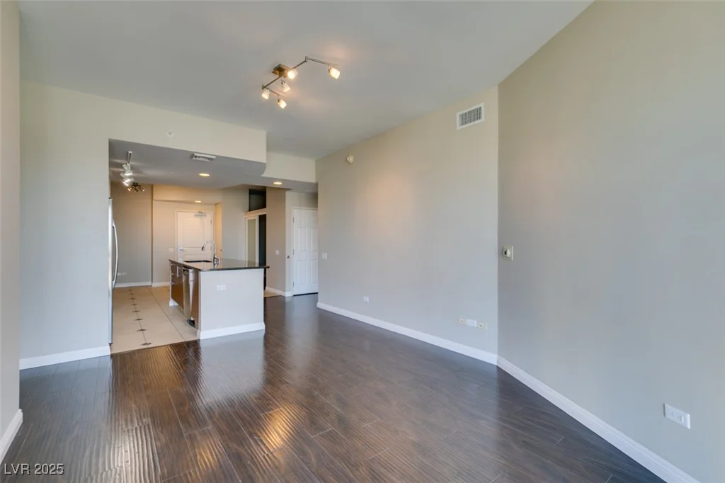 200 Sahara, Las Vegas, NV 89102