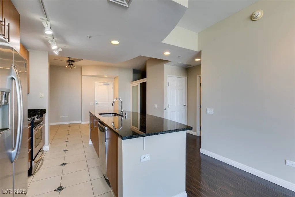 200 Sahara, Las Vegas, NV 89102