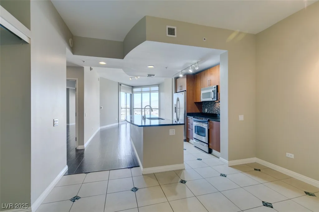 200 Sahara, Las Vegas, NV 89102