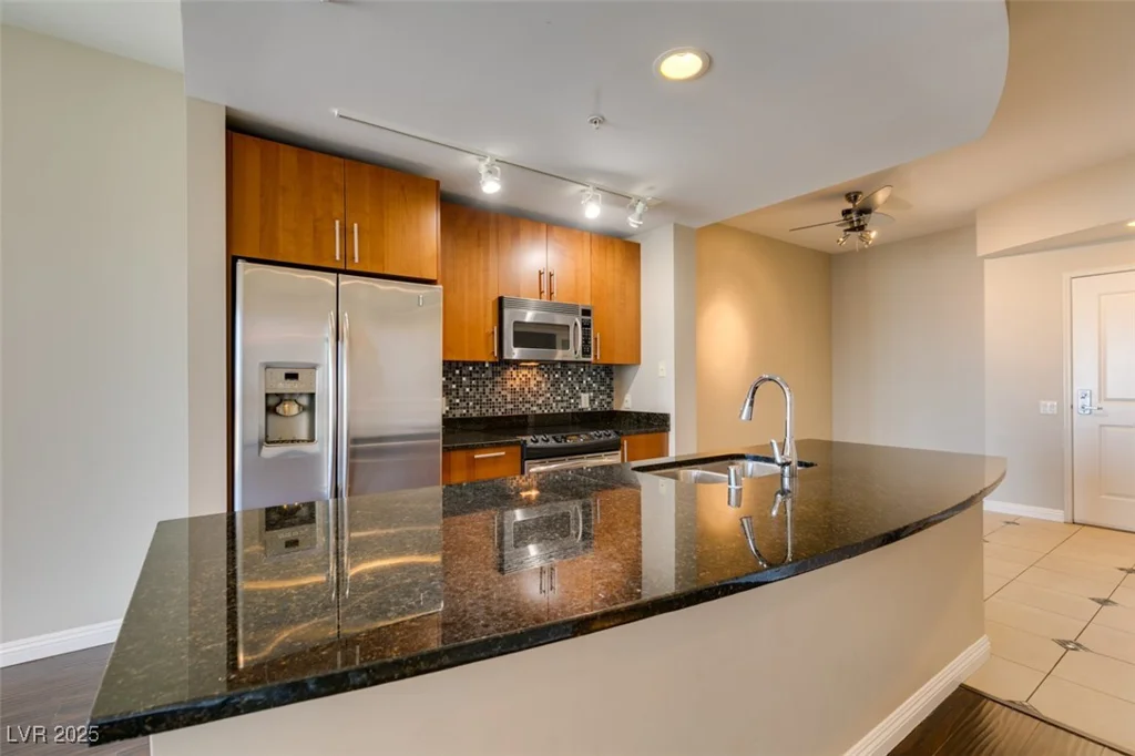 200 Sahara, Las Vegas, NV 89102