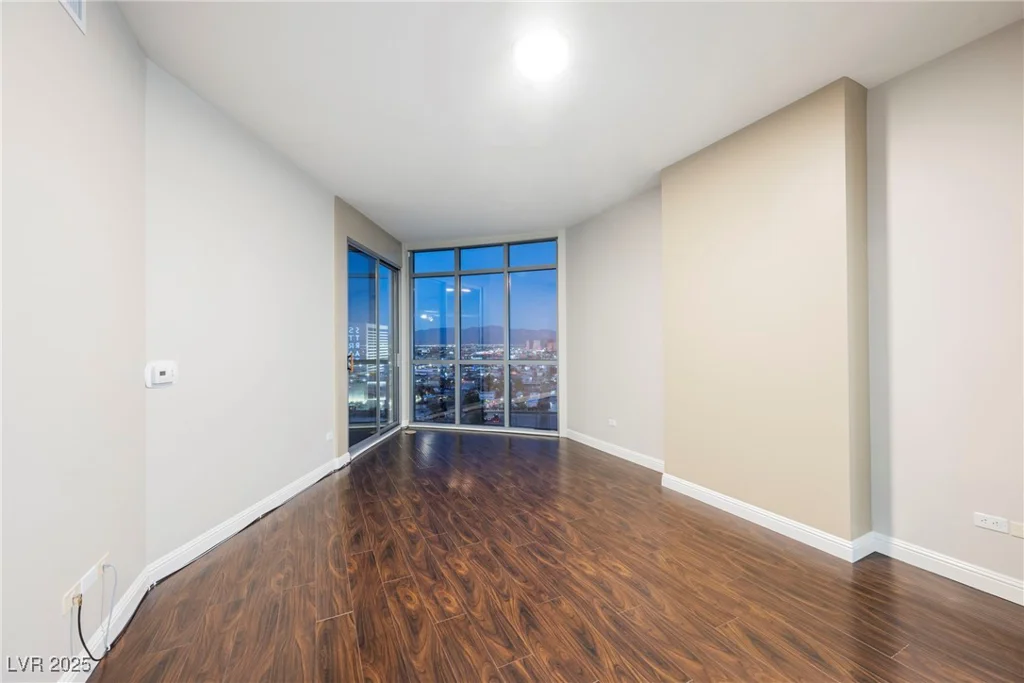 200 Sahara, Las Vegas, NV 89102