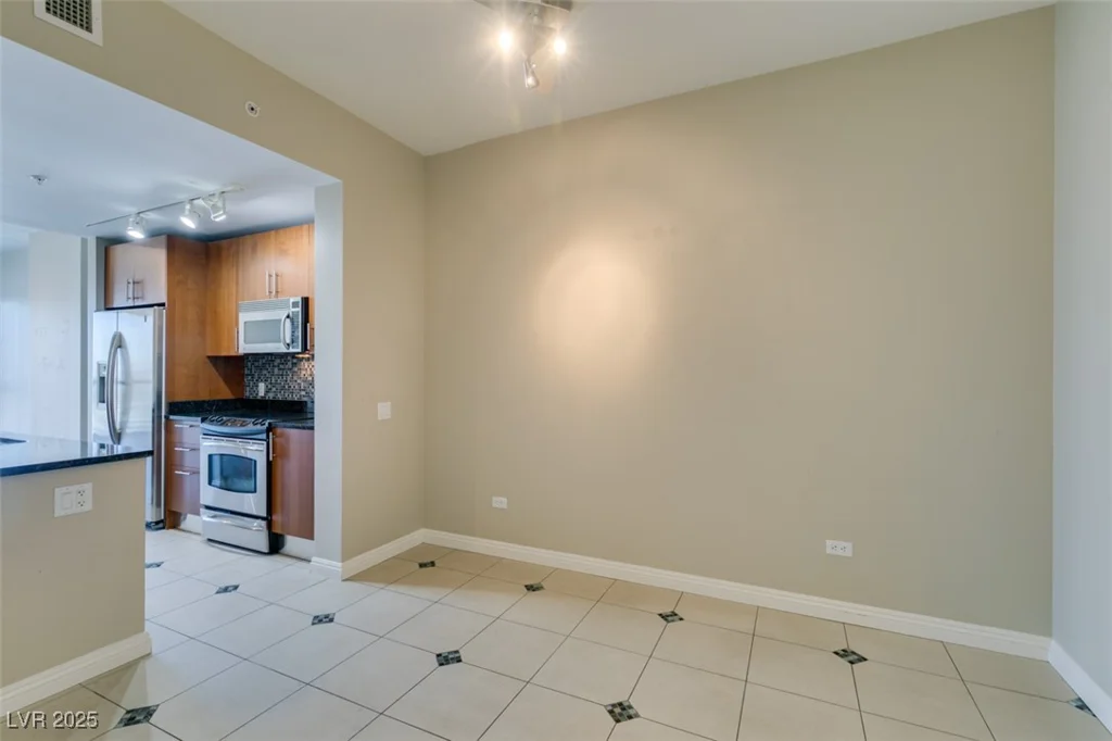 200 Sahara, Las Vegas, NV 89102