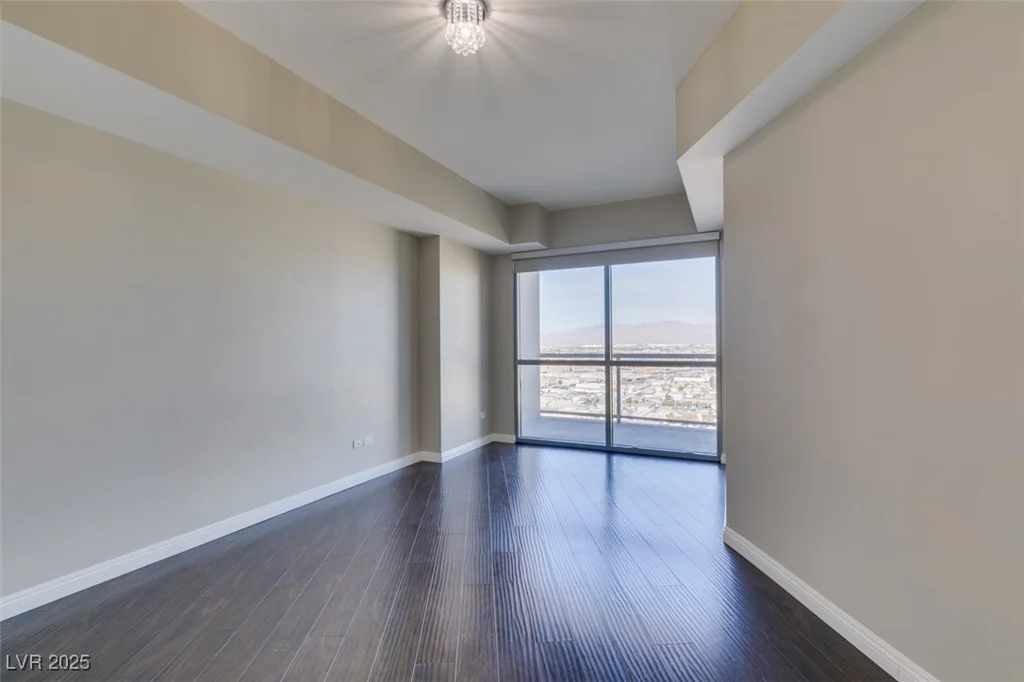 200 Sahara, Las Vegas, NV 89102