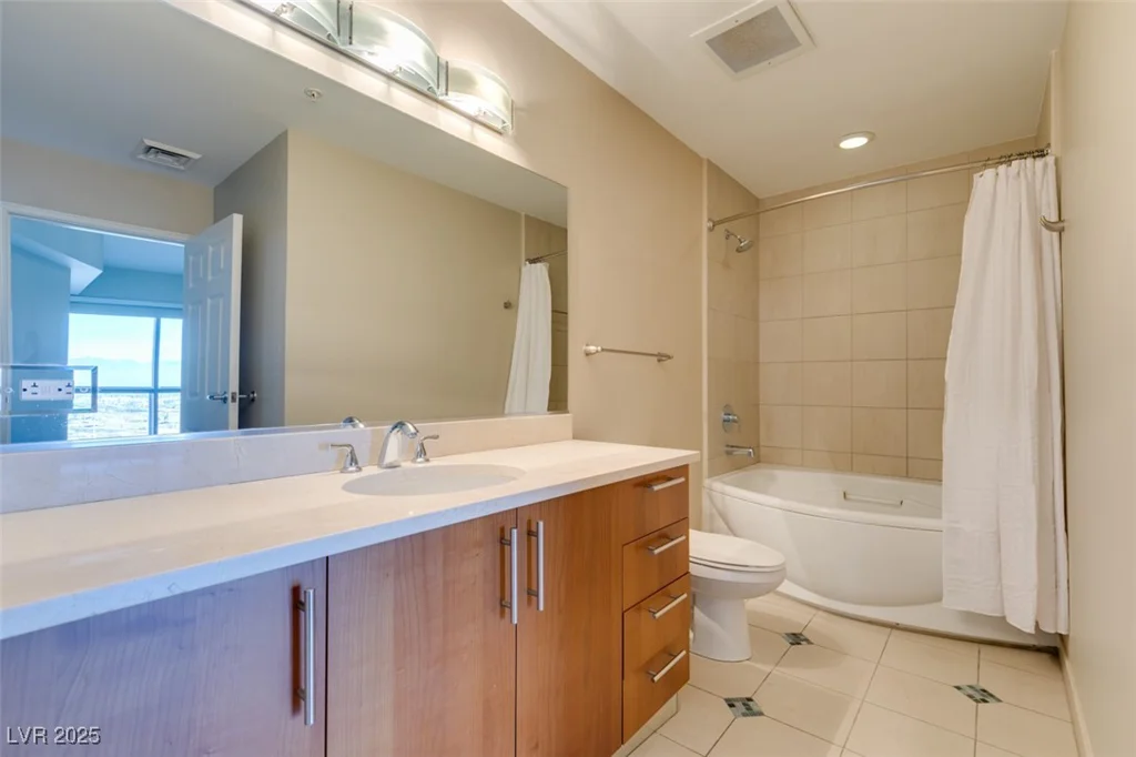 200 Sahara, Las Vegas, NV 89102