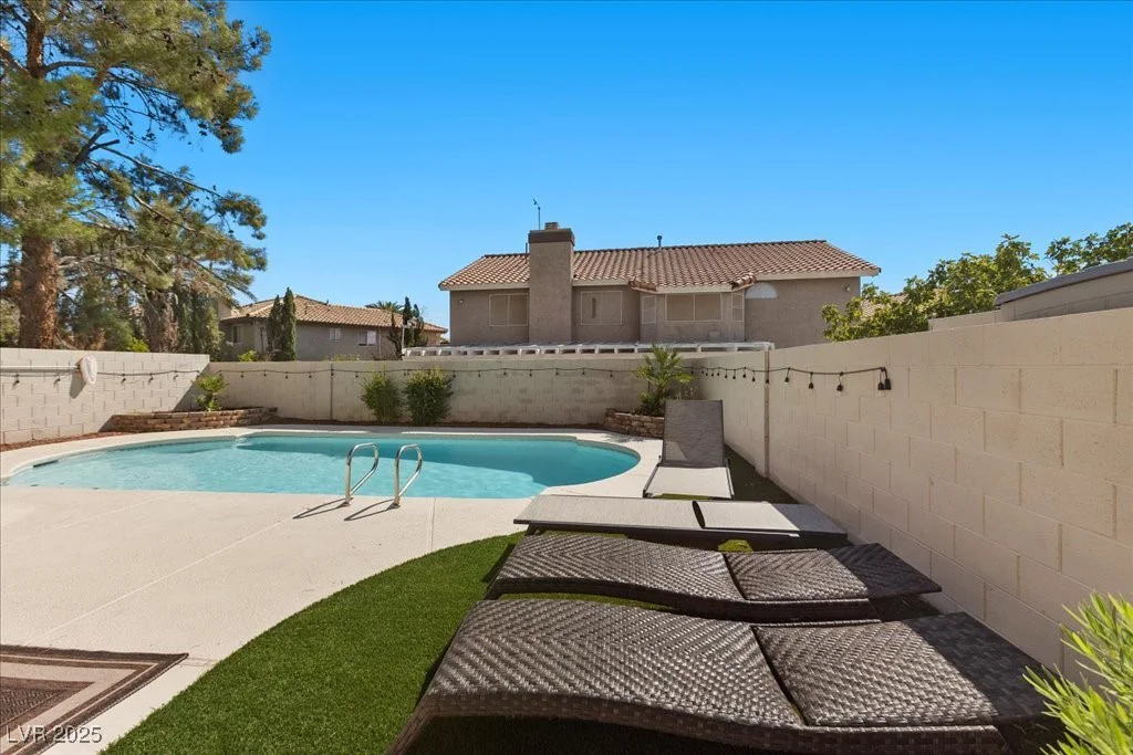 3036 Ocean View, Las Vegas, NV 89117