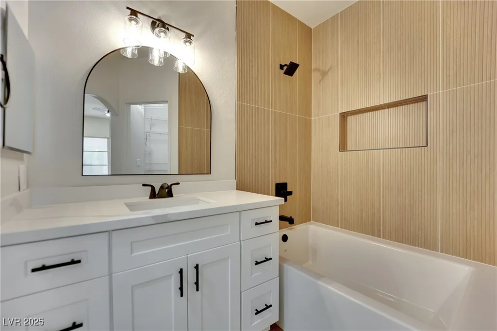 1621 Sandecker, Las Vegas, NV 89146