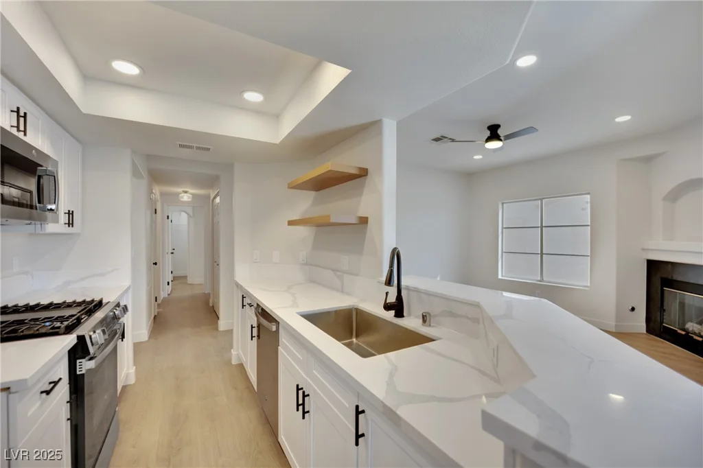1621 Sandecker, Las Vegas, NV 89146