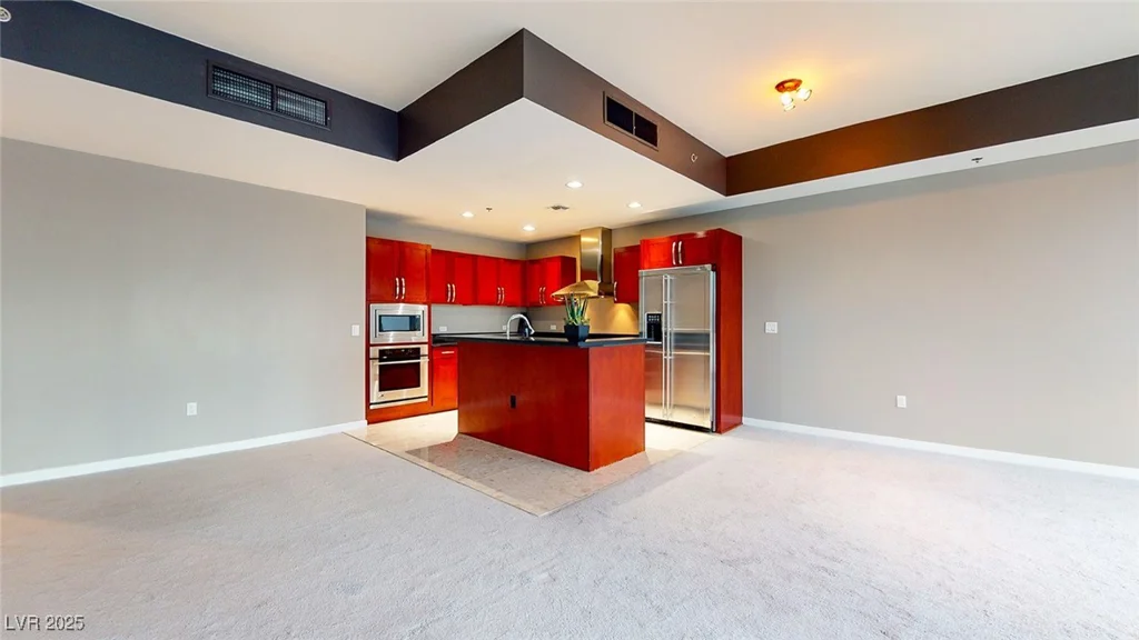 4575 Dean Martin, Las Vegas, NV 89103