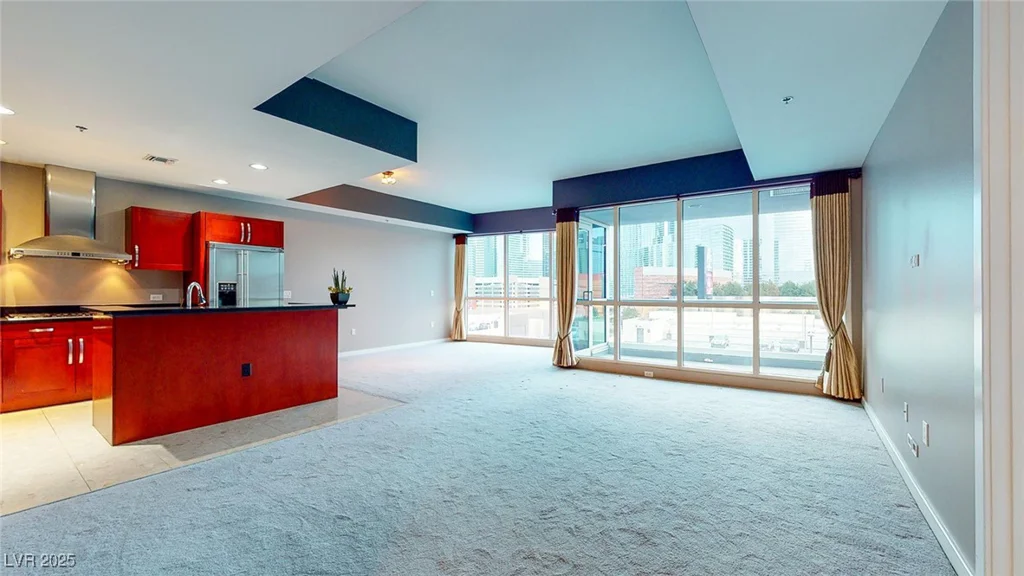 4575 Dean Martin, Las Vegas, NV 89103