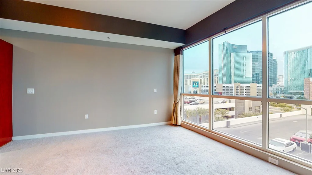 4575 Dean Martin, Las Vegas, NV 89103