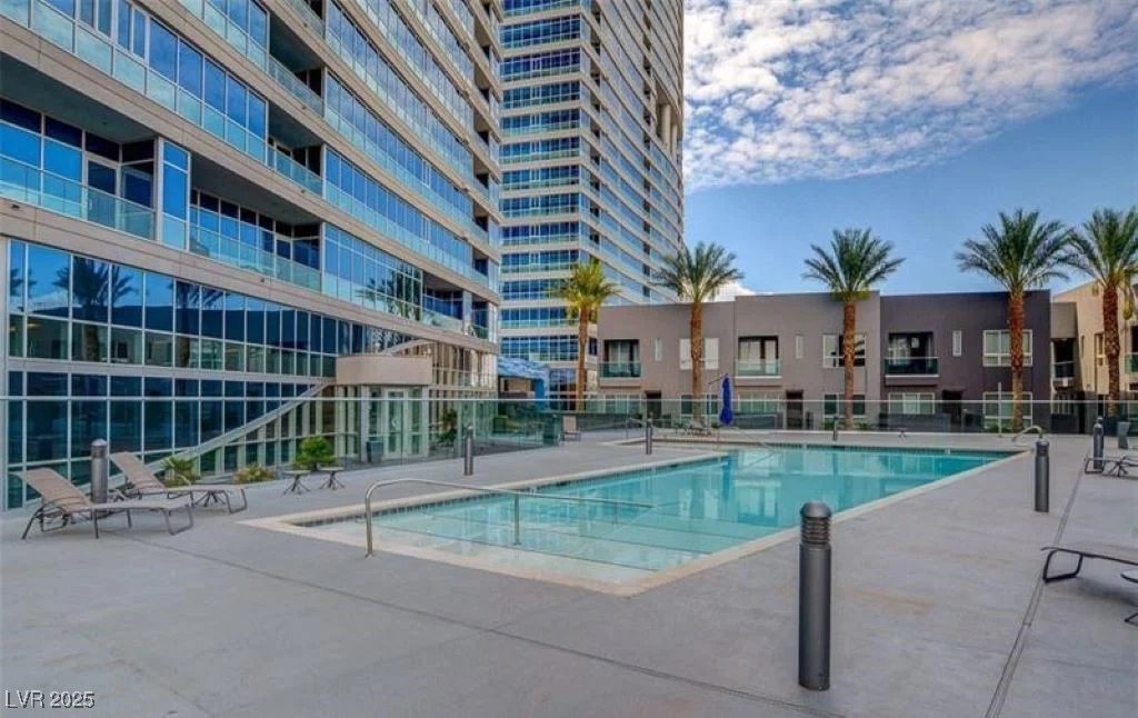 4575 Dean Martin, Las Vegas, NV 89103