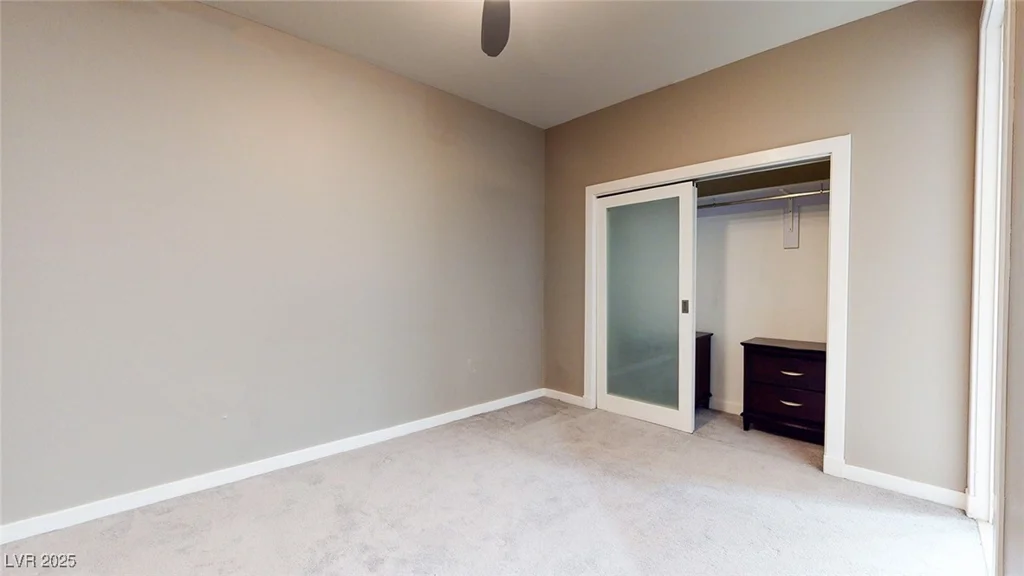 4575 Dean Martin, Las Vegas, NV 89103