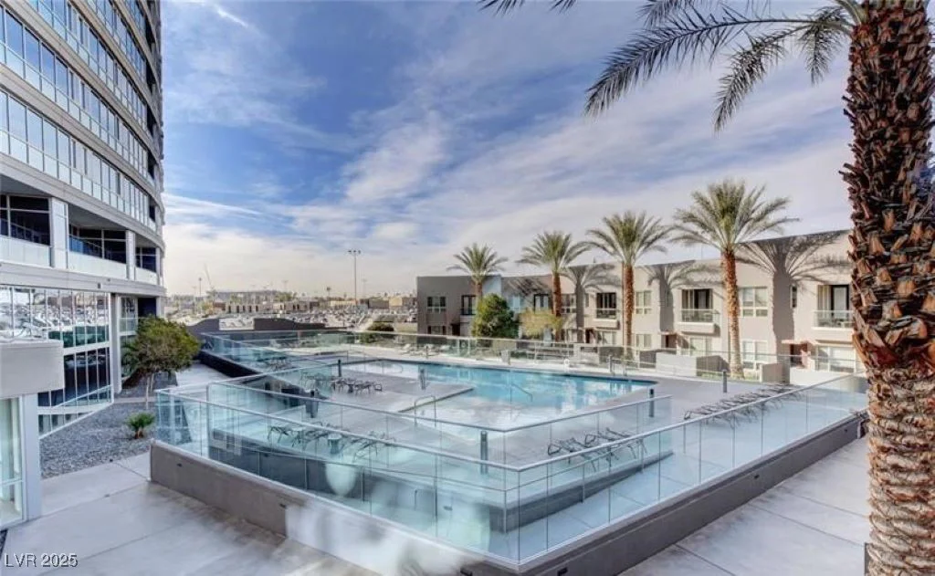 4575 Dean Martin, Las Vegas, NV 89103