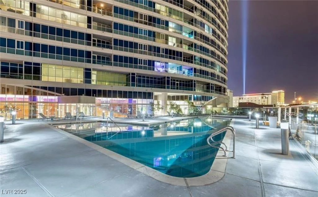 4575 Dean Martin, Las Vegas, NV 89103