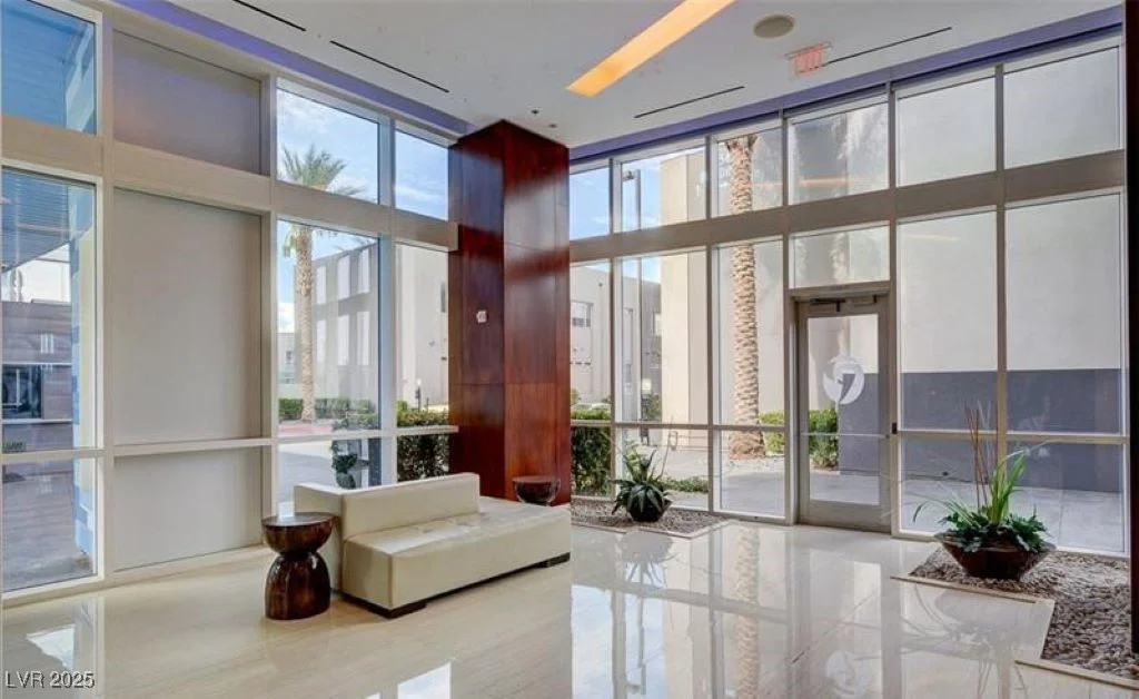 4575 Dean Martin, Las Vegas, NV 89103