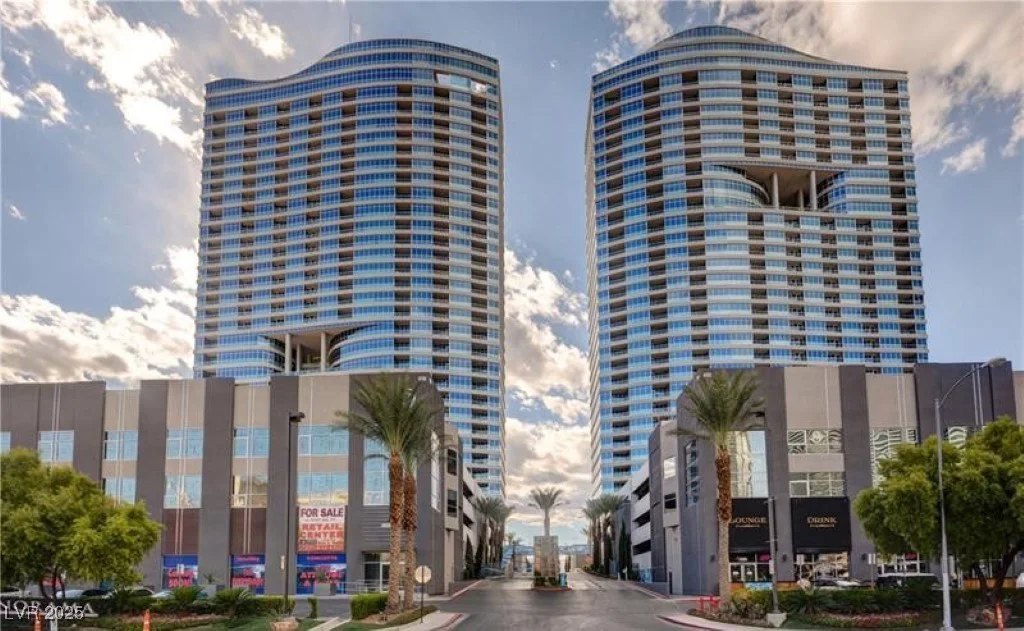 4575 Dean Martin, Las Vegas, NV 89103
