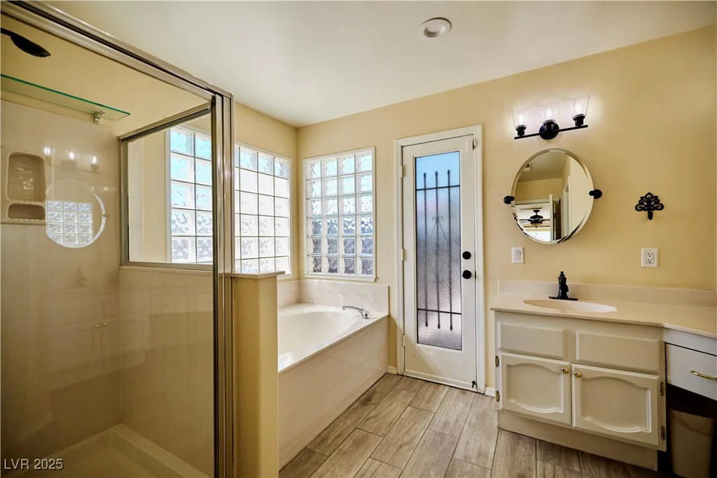 3601 Maverick, Las Vegas, NV 89108