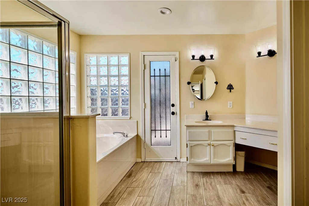 3601 Maverick, Las Vegas, NV 89108