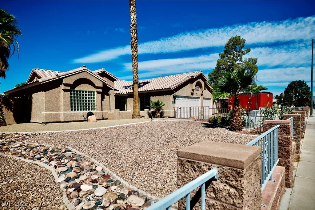 3601 Maverick, Las Vegas, NV 89108