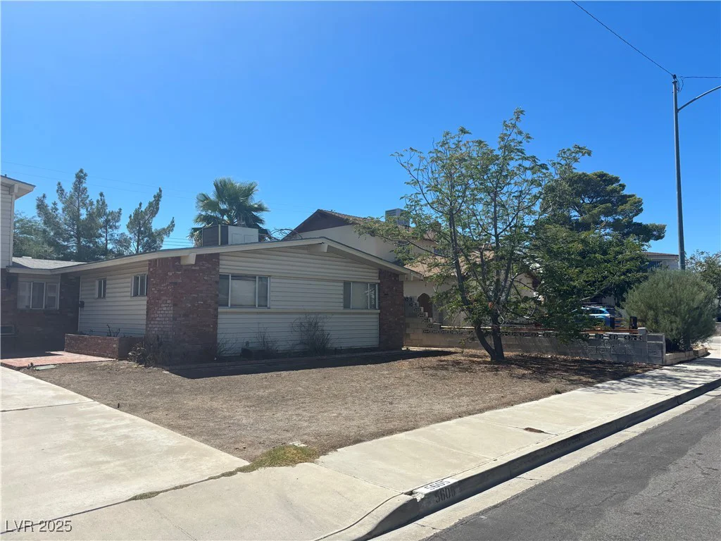 5605 Seabaugh, Las Vegas, NV 89107