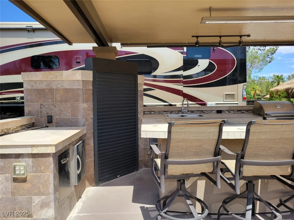 8175 Arville, Las Vegas, NV 89139