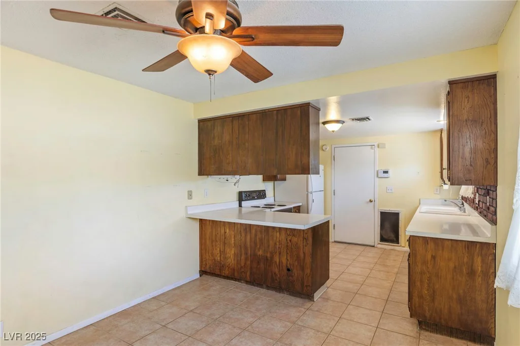 3501 Venice, Las Vegas, NV 89108