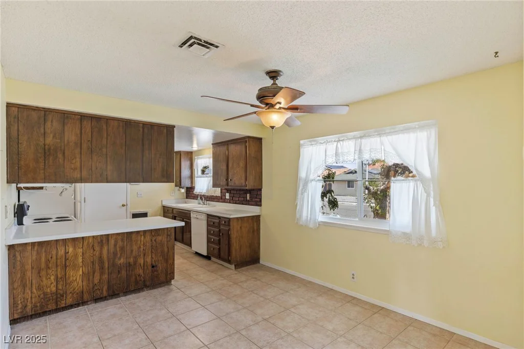 3501 Venice, Las Vegas, NV 89108