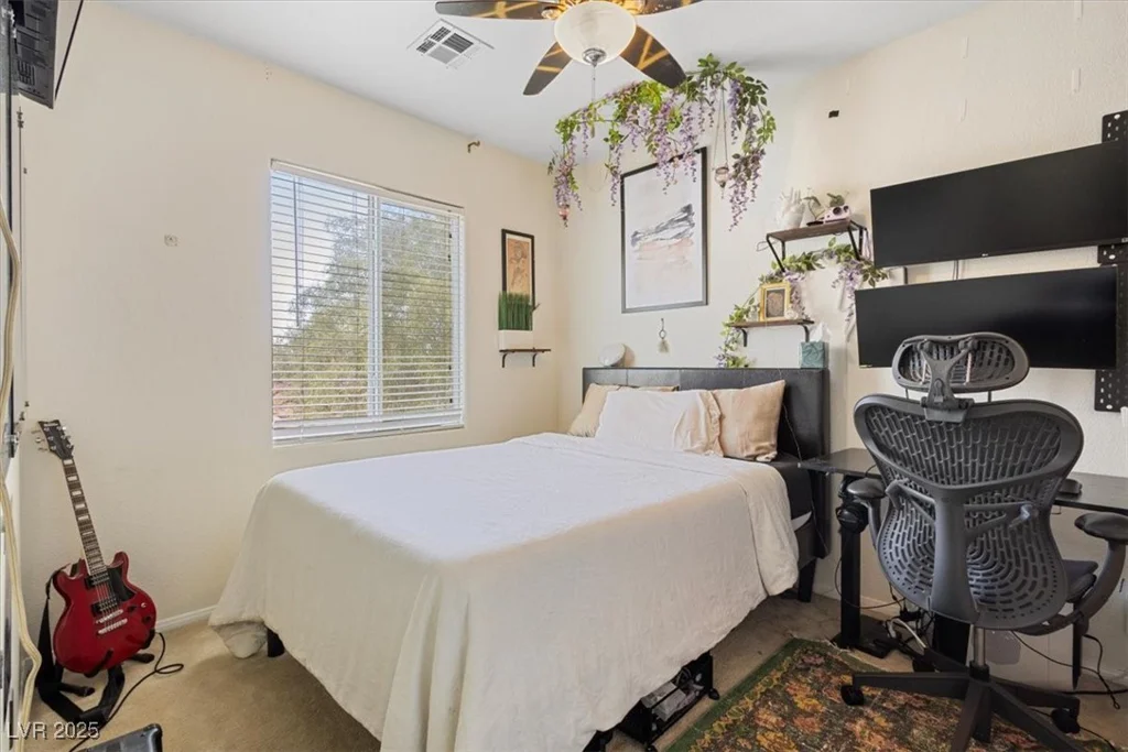 1136 Village Crossing, Las Vegas, NV 89183
