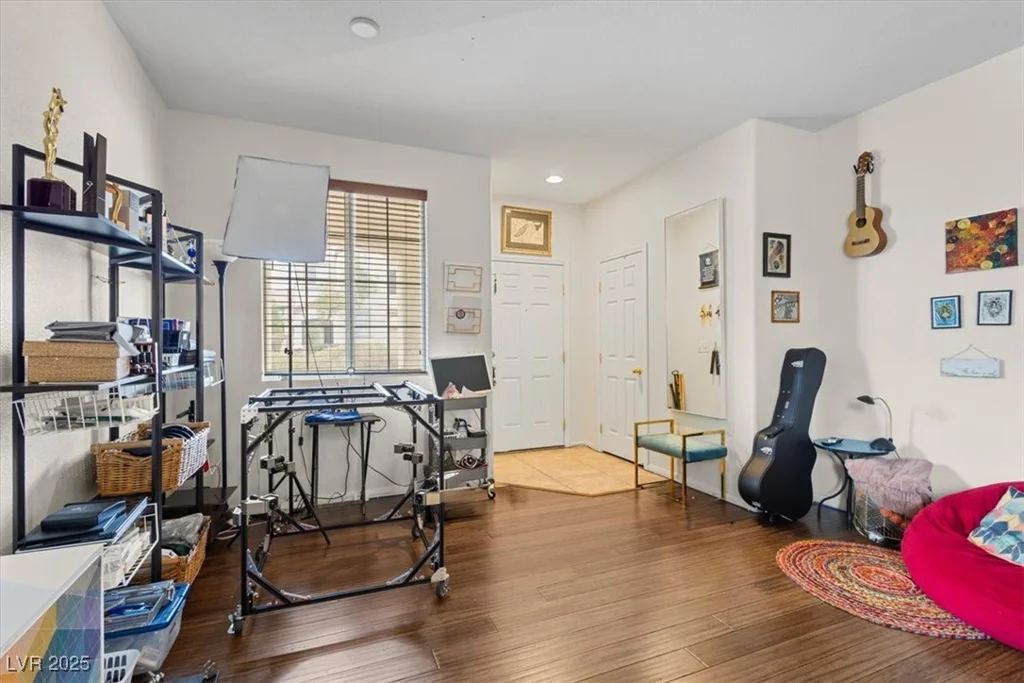 1136 Village Crossing, Las Vegas, NV 89183