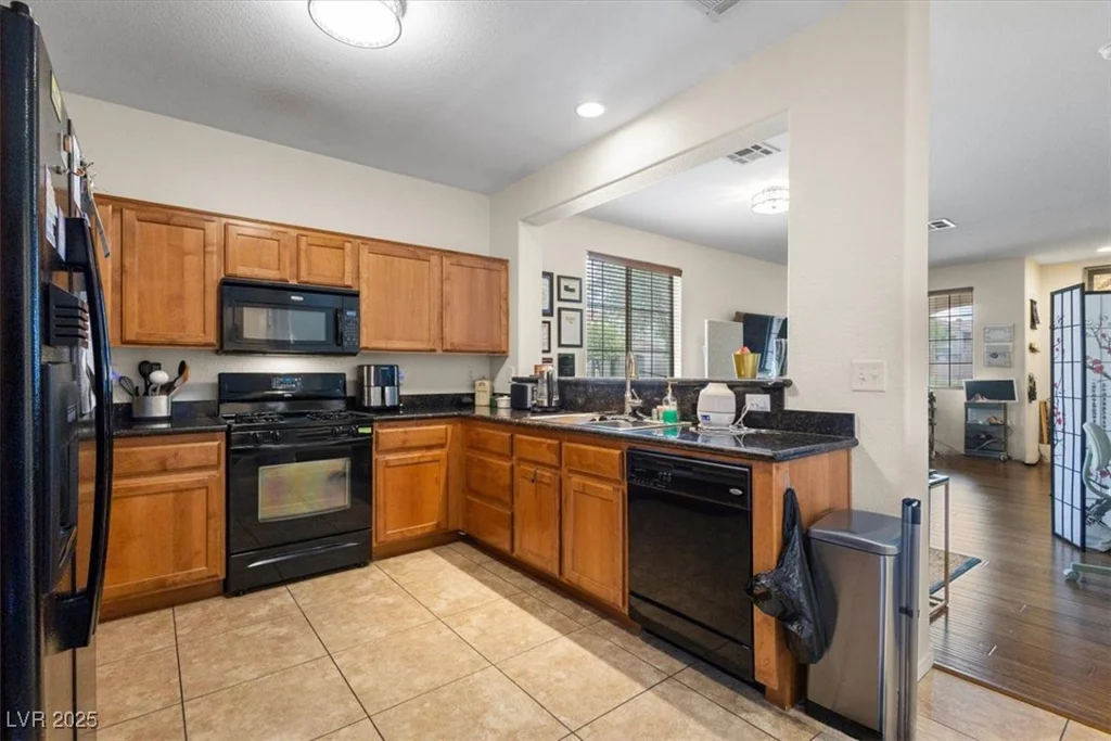 1136 Village Crossing, Las Vegas, NV 89183