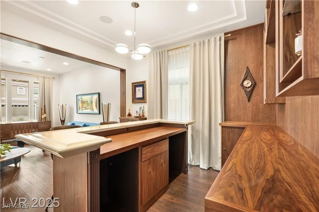 5850 Rockway Glen, Las Vegas, NV 89141