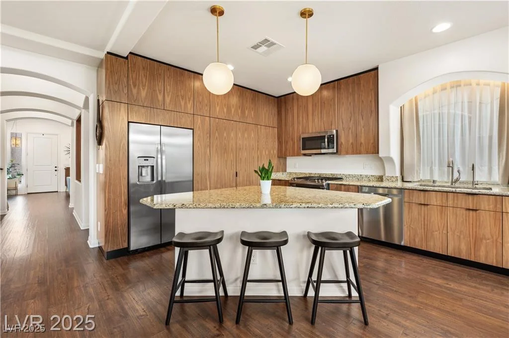 5850 Rockway Glen, Las Vegas, NV 89141
