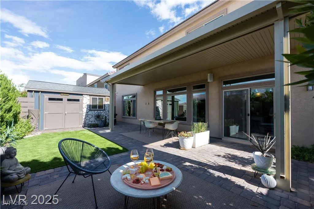 5850 Rockway Glen, Las Vegas, NV 89141
