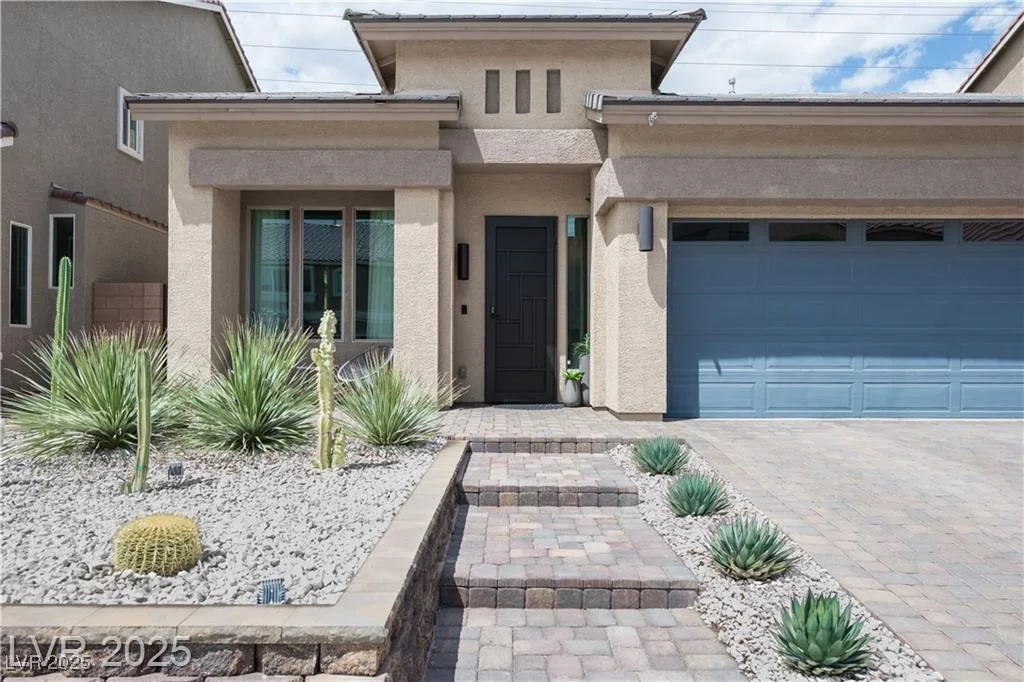 5850 Rockway Glen, Las Vegas, NV 89141