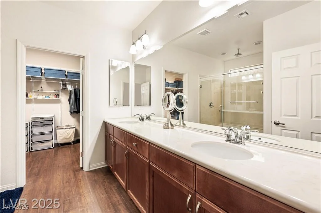 5850 Rockway Glen, Las Vegas, NV 89141