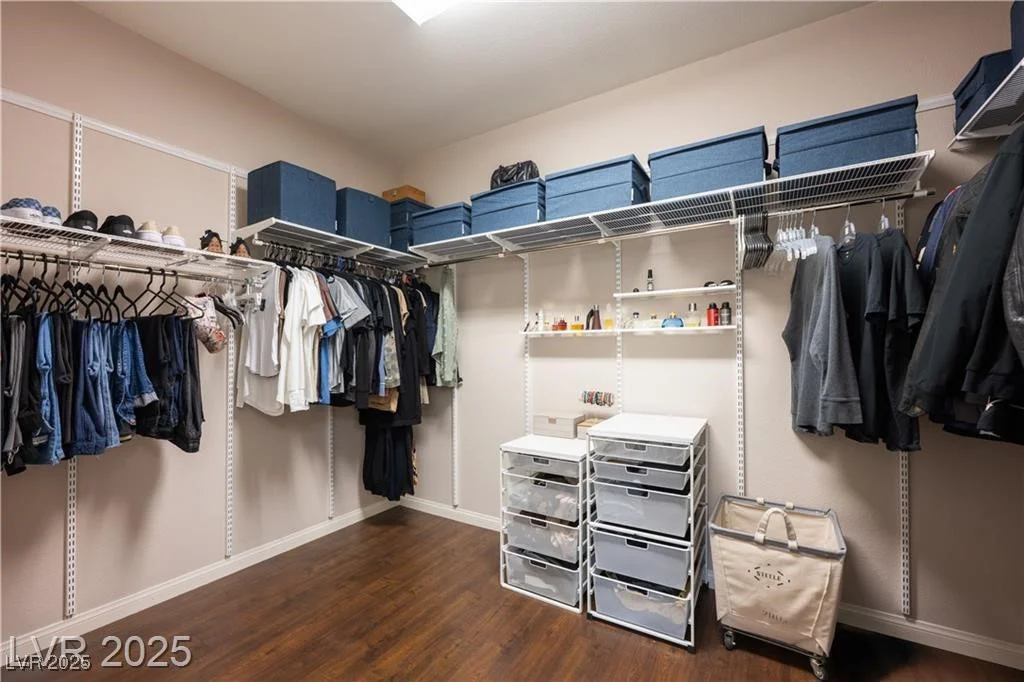 5850 Rockway Glen, Las Vegas, NV 89141