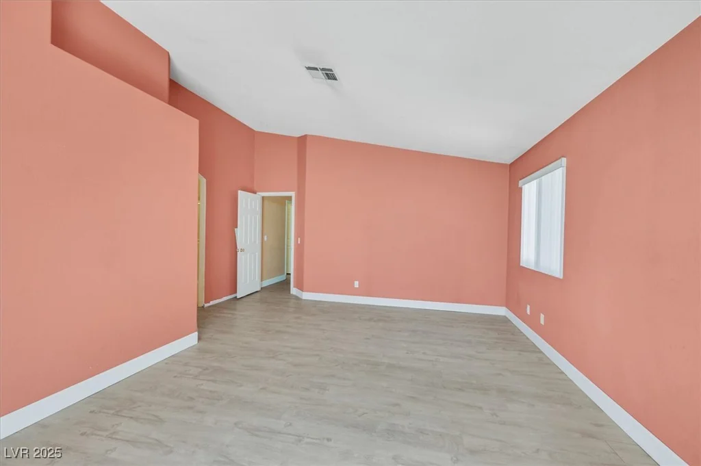 7029 Desert Clover, Las Vegas, NV 89129